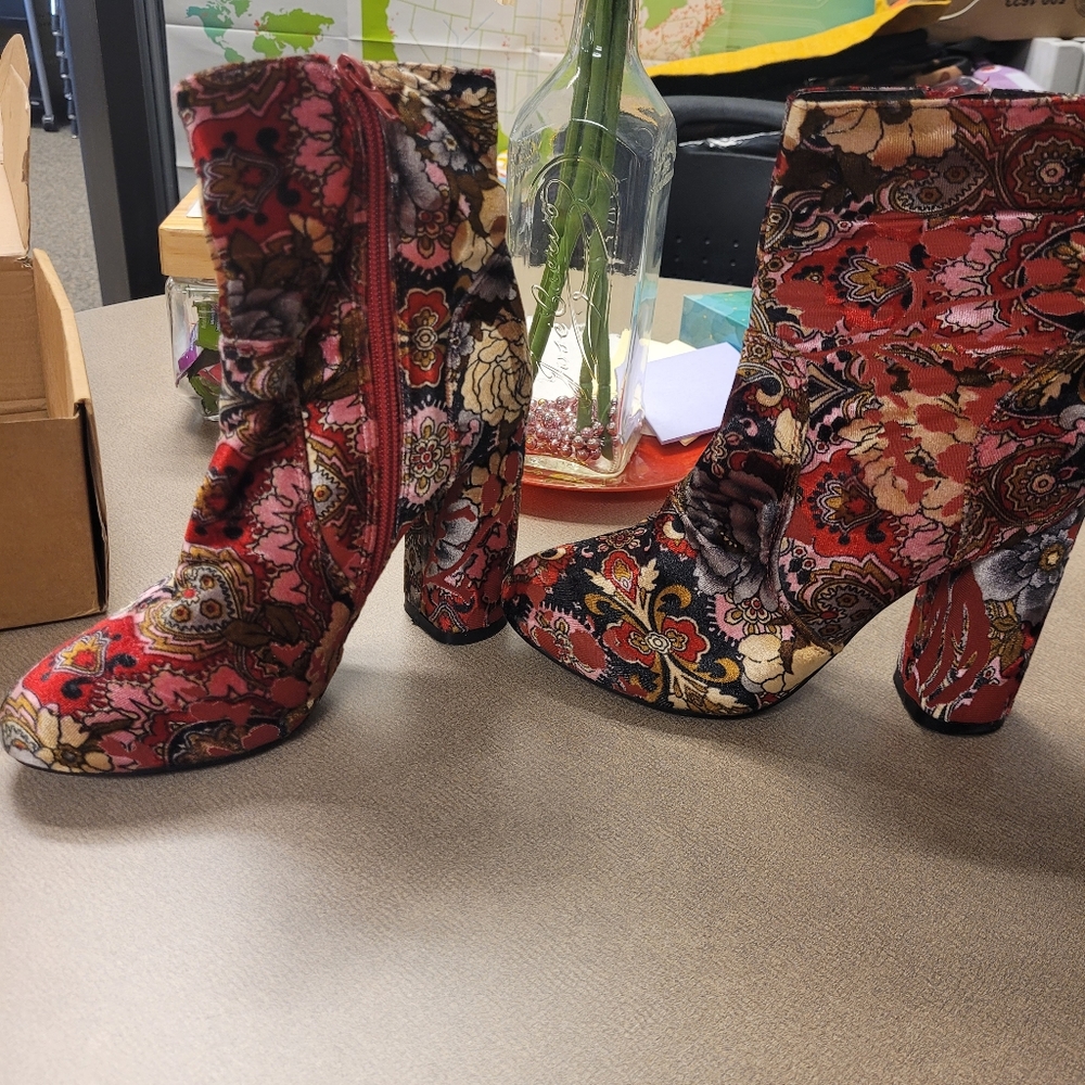 Booties - Picture 4 of 4